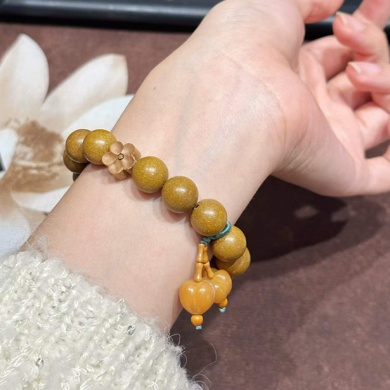Gardenia Bloom R-B10丨Vintage Oriental Fresh Floral Scent Wristband Carved Plum & Osmanthus Bud Decor
