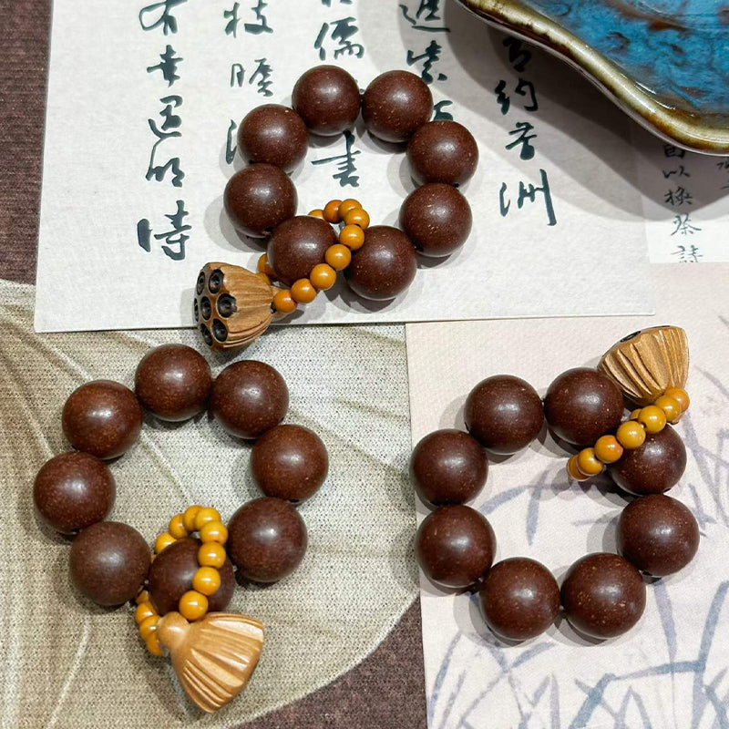 Pei Tang Twist R-B14 丨Handcrafted Ginseng Botanical  Bead Ornament with Boxwood Lotus