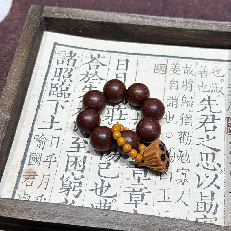 Pei Tang Twist R-B14 丨Handcrafted Ginseng Botanical  Bead Ornament with Boxwood Lotus