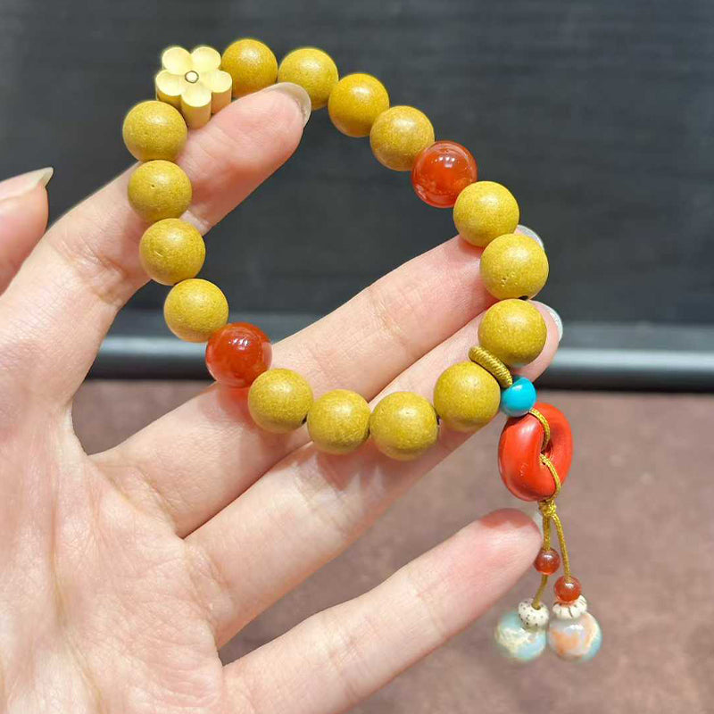 Pear Chamber Incense R-B35丨Bookish Pear Agarwood Fragrance Boxwood Wrist Beads Chinese Style Scented Wrist Ornament Ceramic Tassel Details