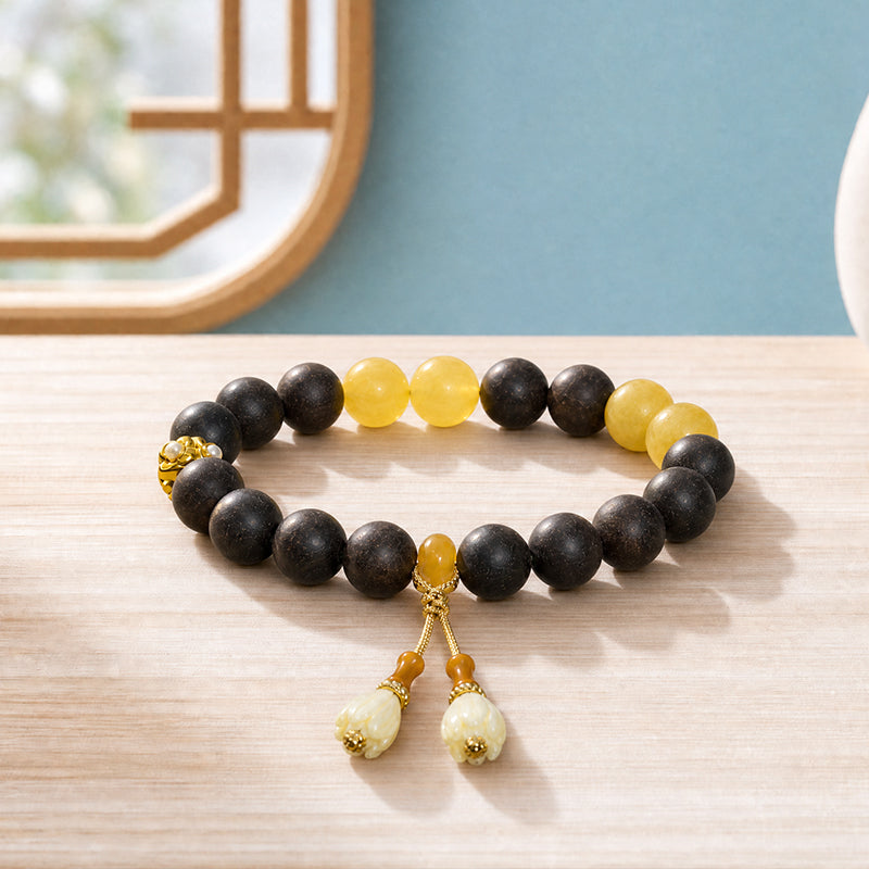 Yunxiu Qinglan · Aura of Fortune-R-B04 丨Handmade Sandalwood Botanical Fragrance Wristband with Amber Jade & Magnolia Decor